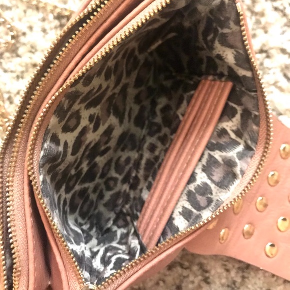 Cross Body purse - Picture 2 of 5